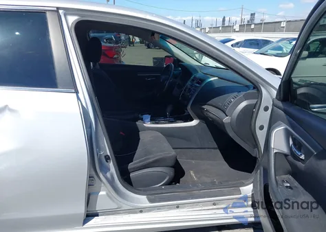 2015 Nissan Altima 2.5 Sv from USA, damaged, VIN 1N4AL3AP8FC109036